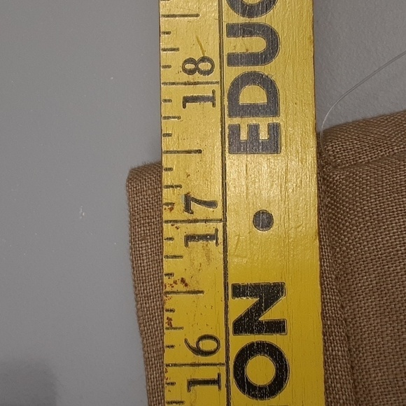 Brook Brother Linen Pleated Front Pocket Tan Shorts - Picture 4 of 11